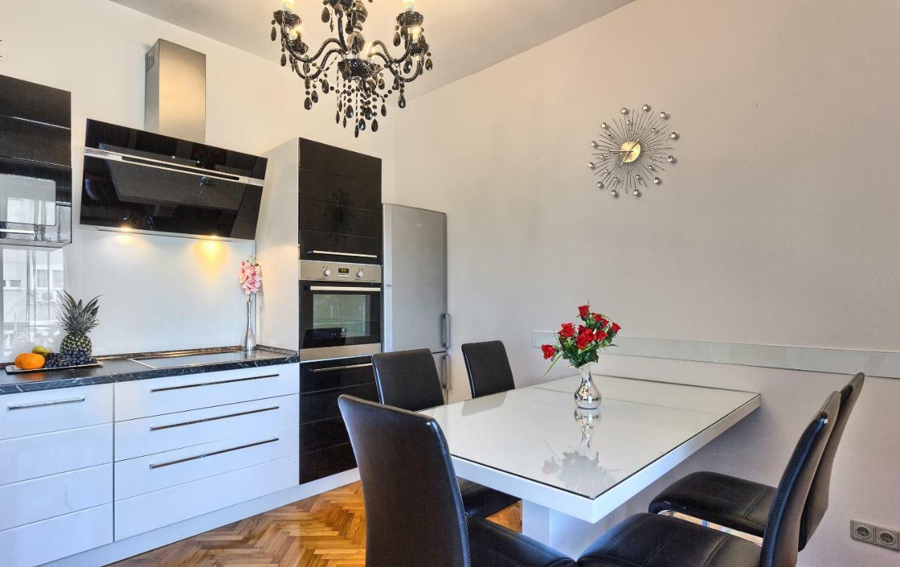 Prestige Lux Apartments Сплит Екстериор снимка